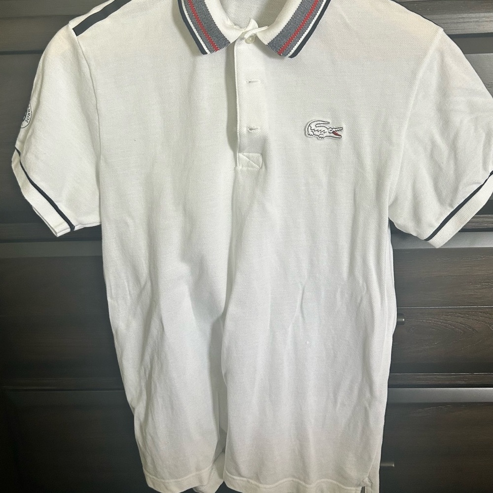 Lacoste White Polo Shirt with Ribbed Collar and Sporty Trim